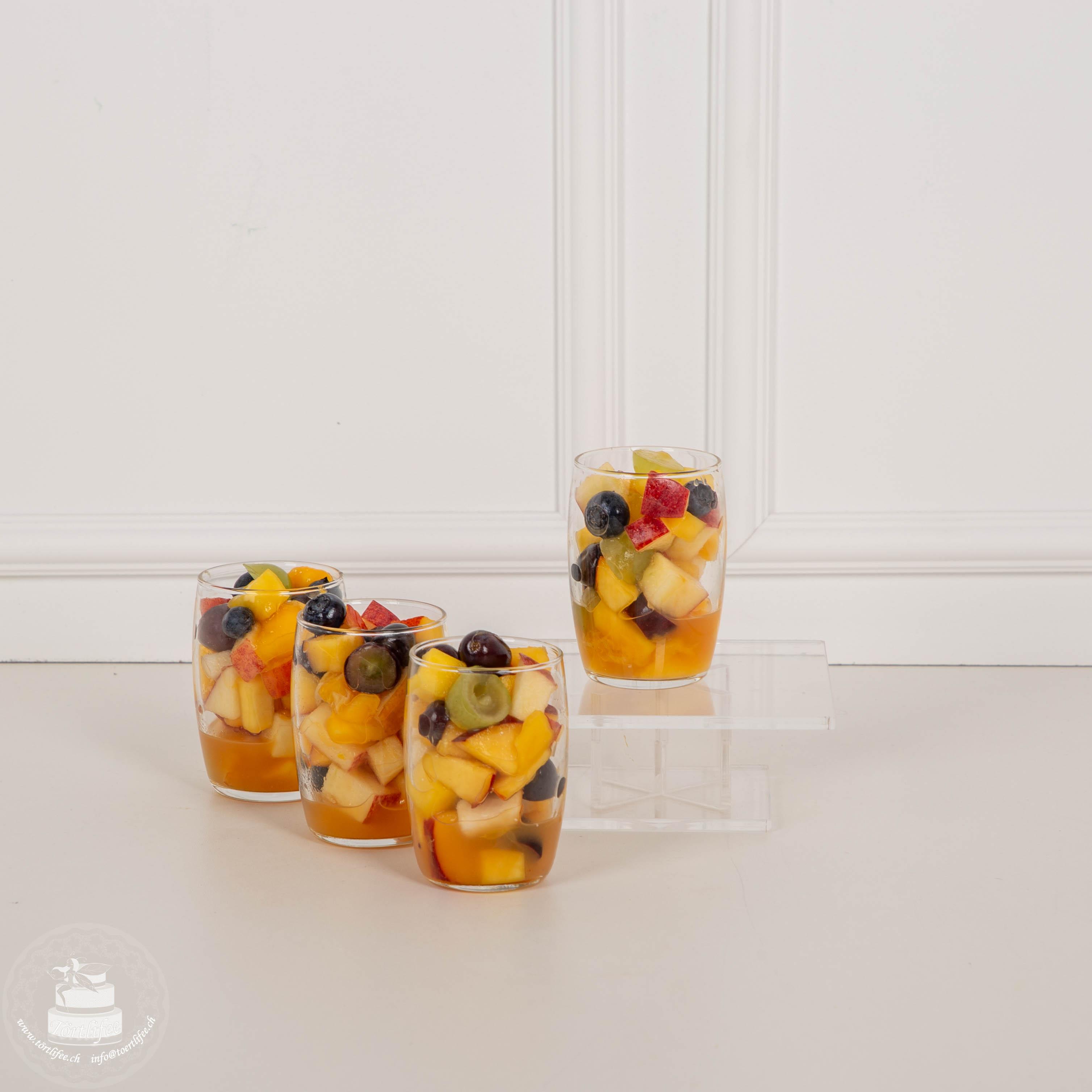 Fruchtsalat im Glas / Becher (10cl) Fruchtsalat im Glas / Becher (10cl)