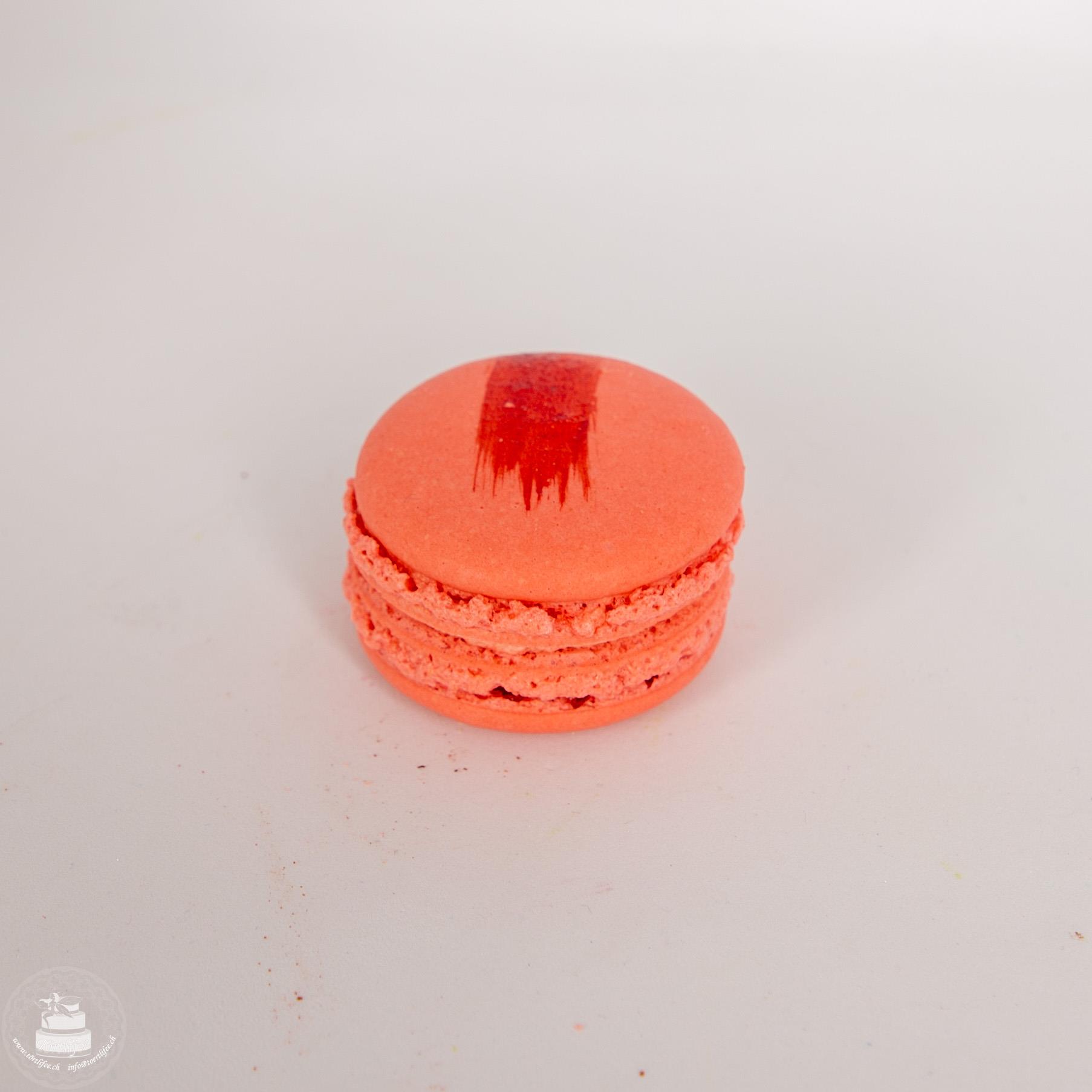 Erdbeer Macaron
