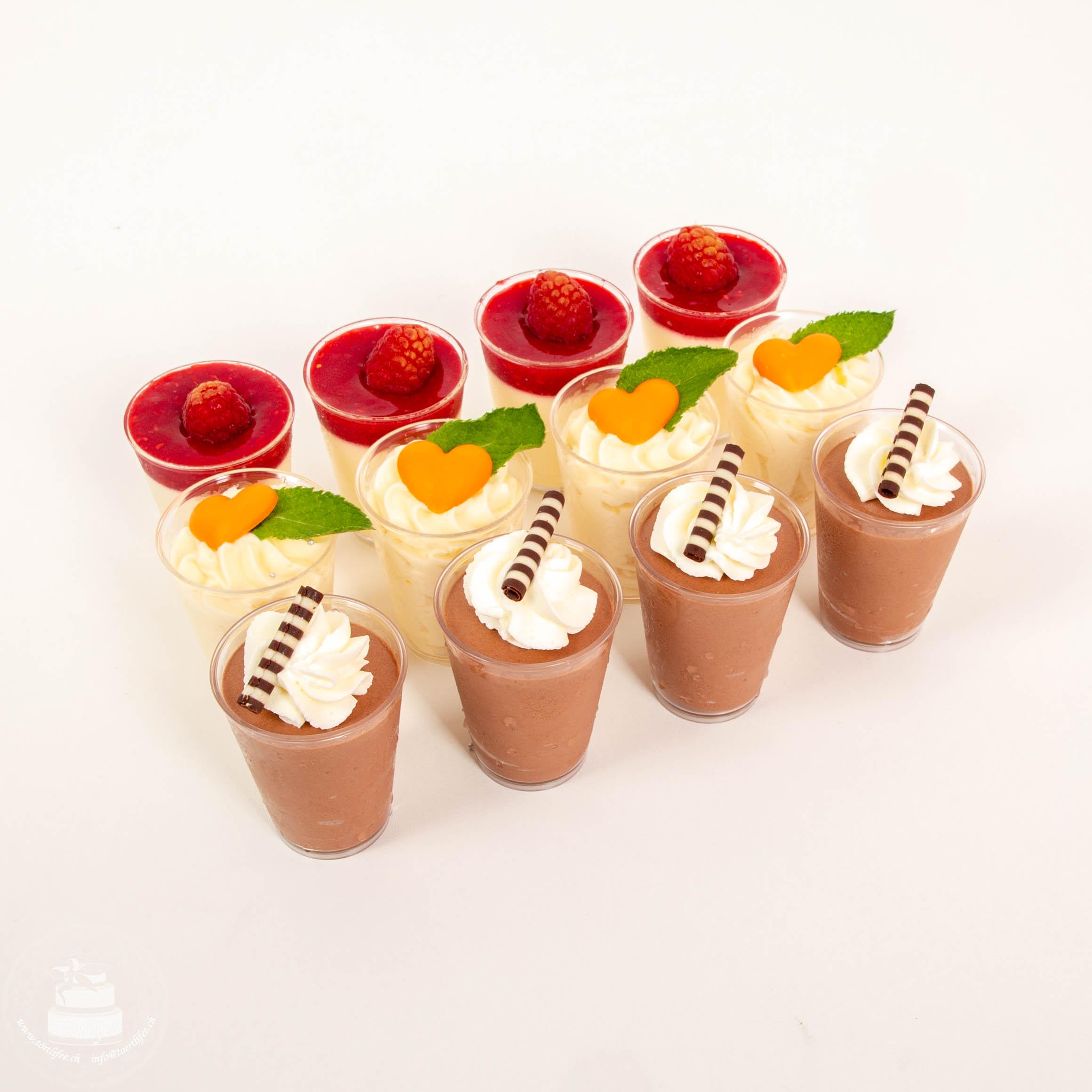 Dessert im Becher (6cl) Dessert im Becher (6cl)