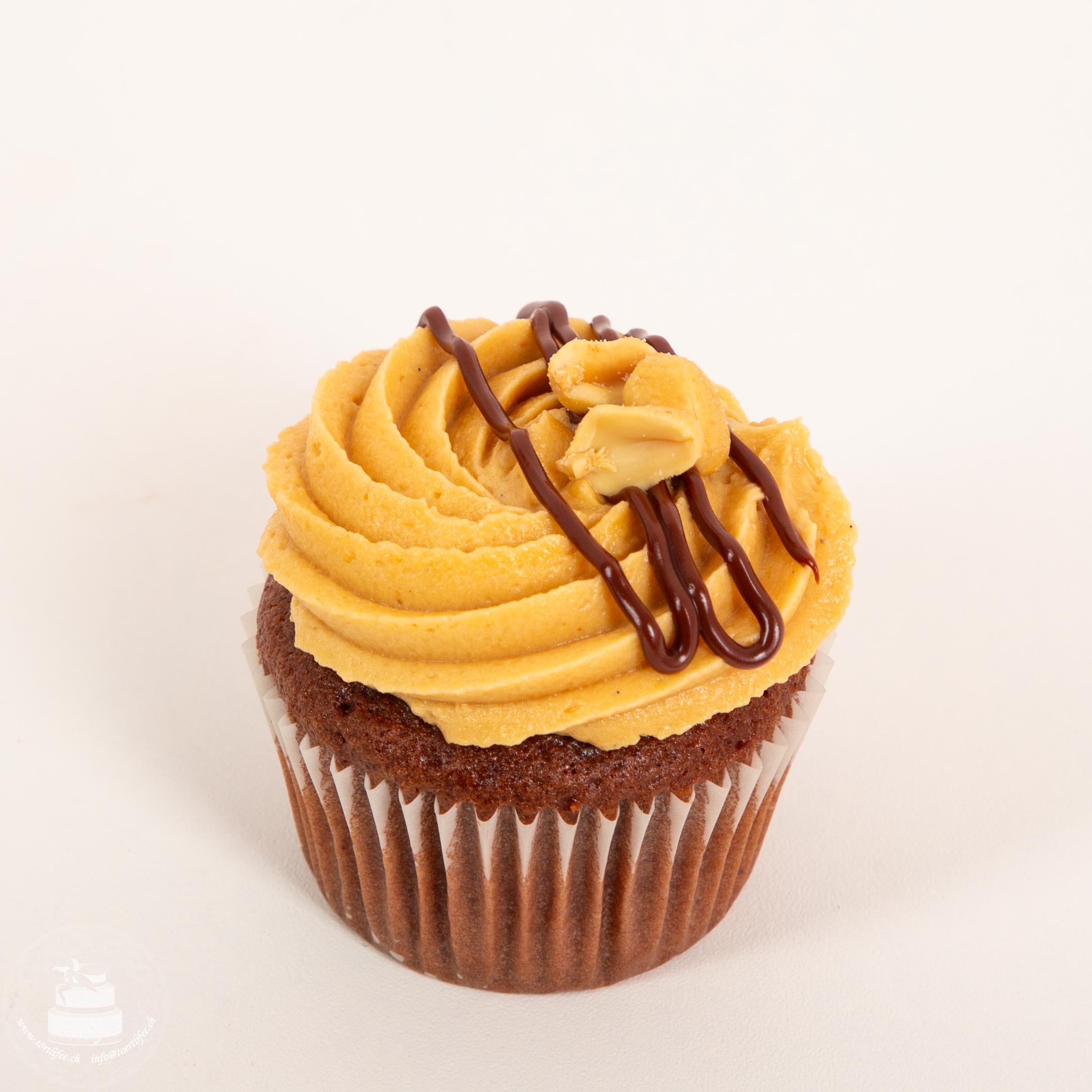 Schoko - Erdnuss Buttercrem Cupcake